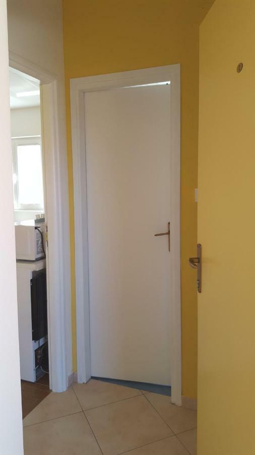 Apartments Sanjin คอร์นิช ภายนอก รูปภาพ